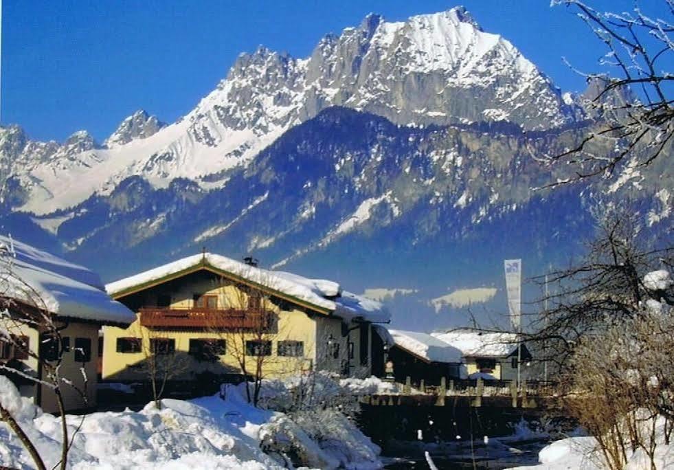 Binderhof Hotel Sankt Johann in Tirol Bagian luar foto